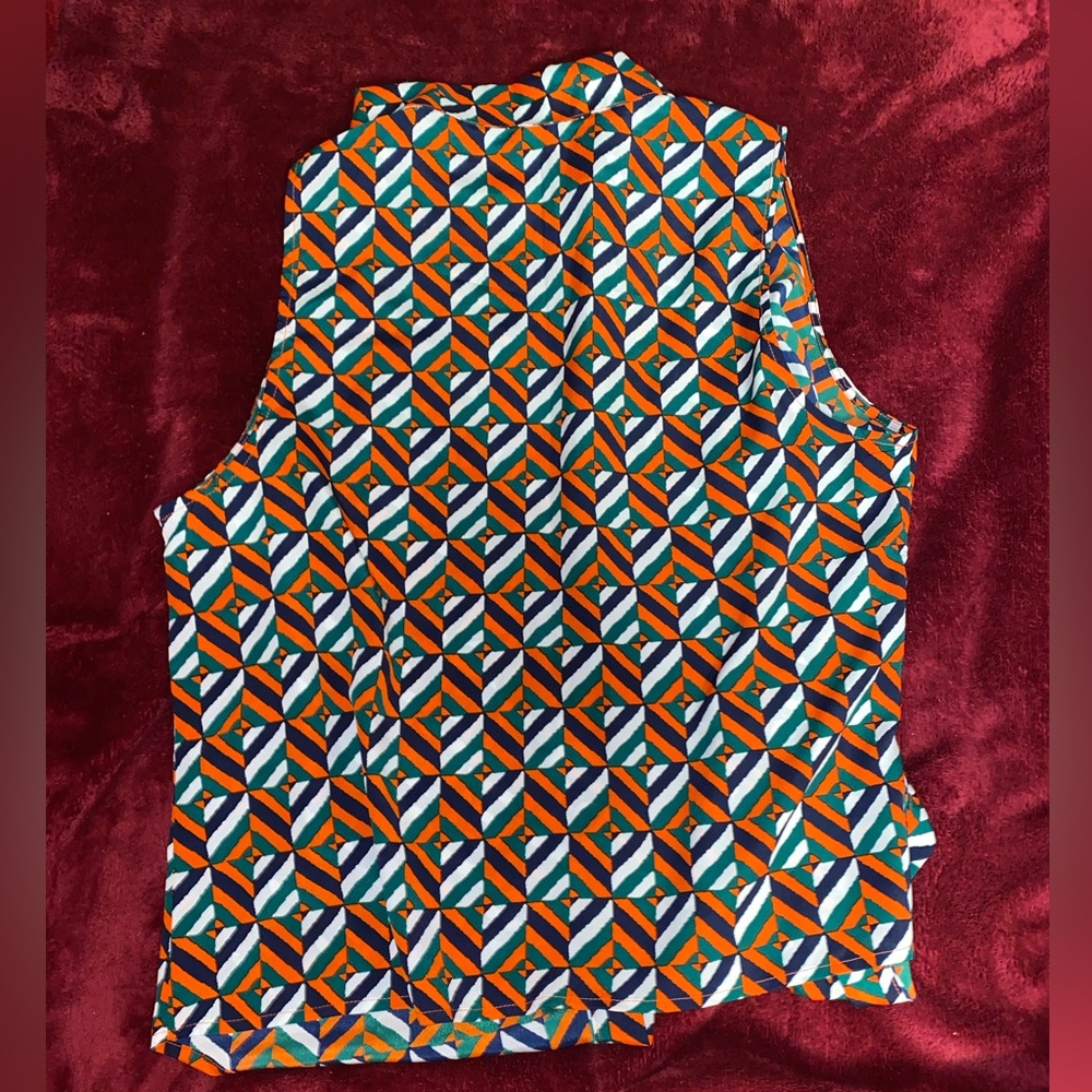 Top - Picture 2 of 6